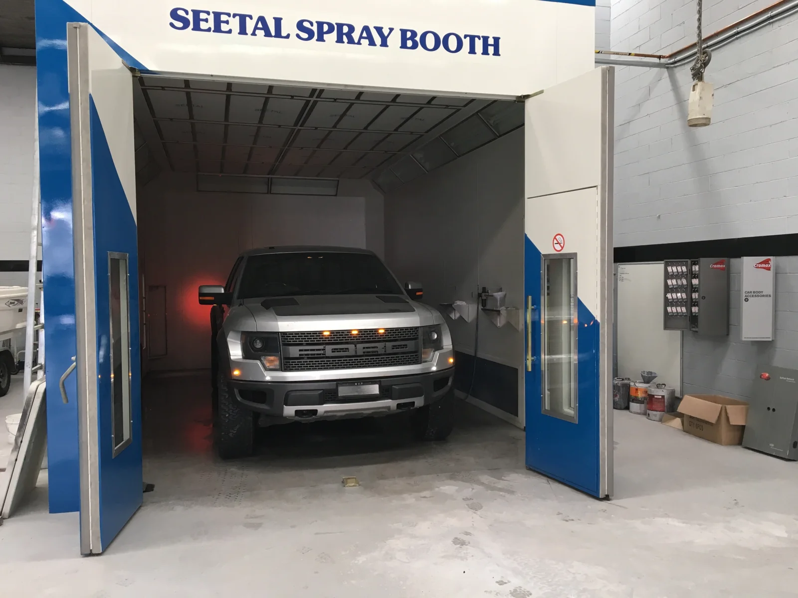 Complete Accident Repairs Spray Booth